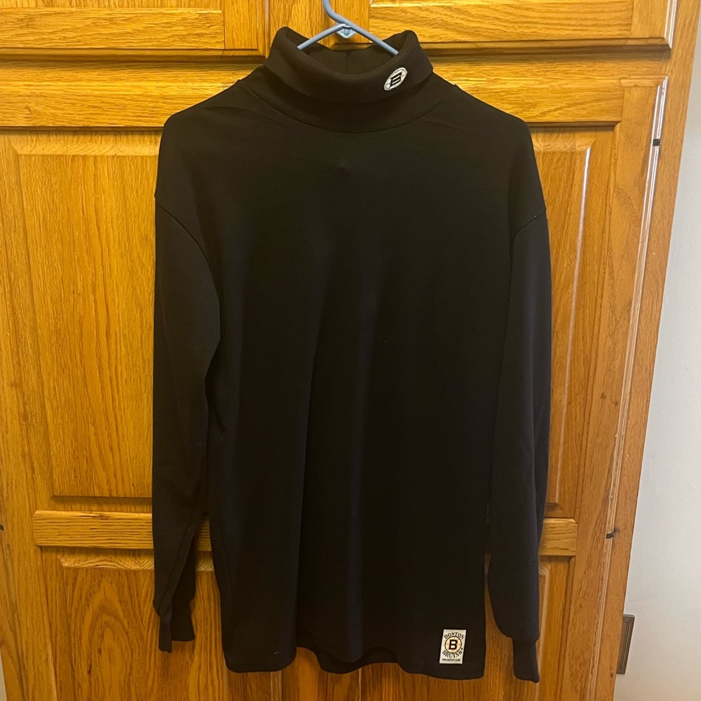 Vintage Boston bruins NHL turtleneck